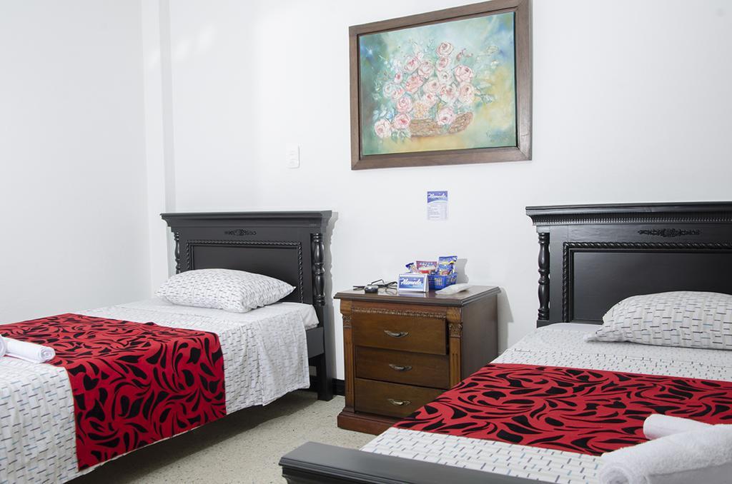 Hostal Alameda Cali Room photo